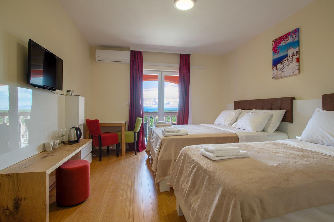 Hotel Livadic & Restaurant Ližnjan Eksteriør bilde
