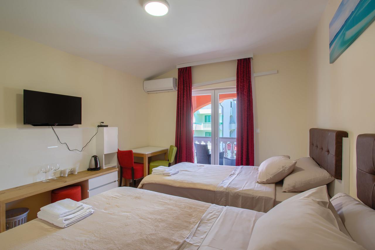 Hotel Livadic & Restaurant Ližnjan Eksteriør bilde