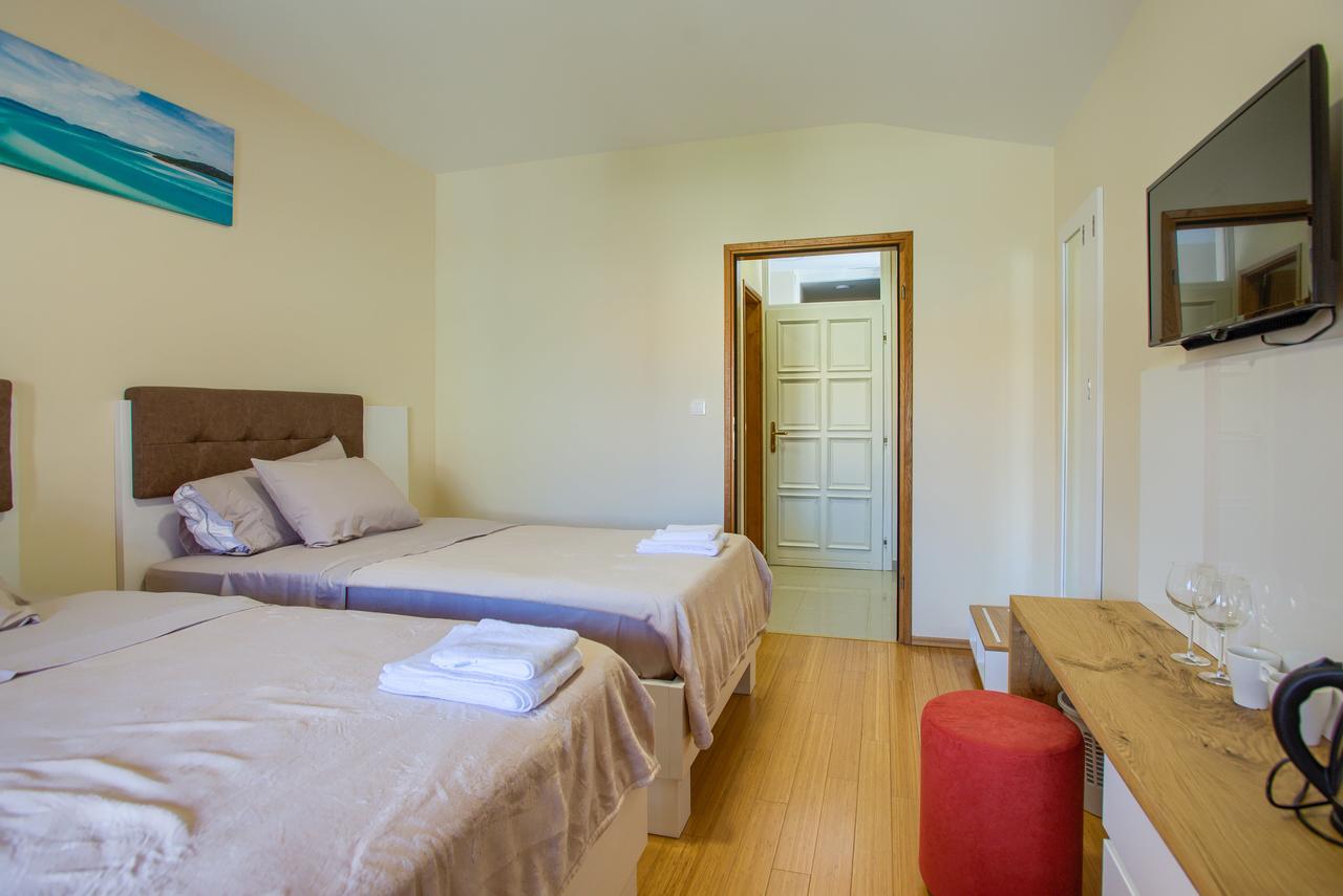 Hotel Livadic & Restaurant Ližnjan Eksteriør bilde