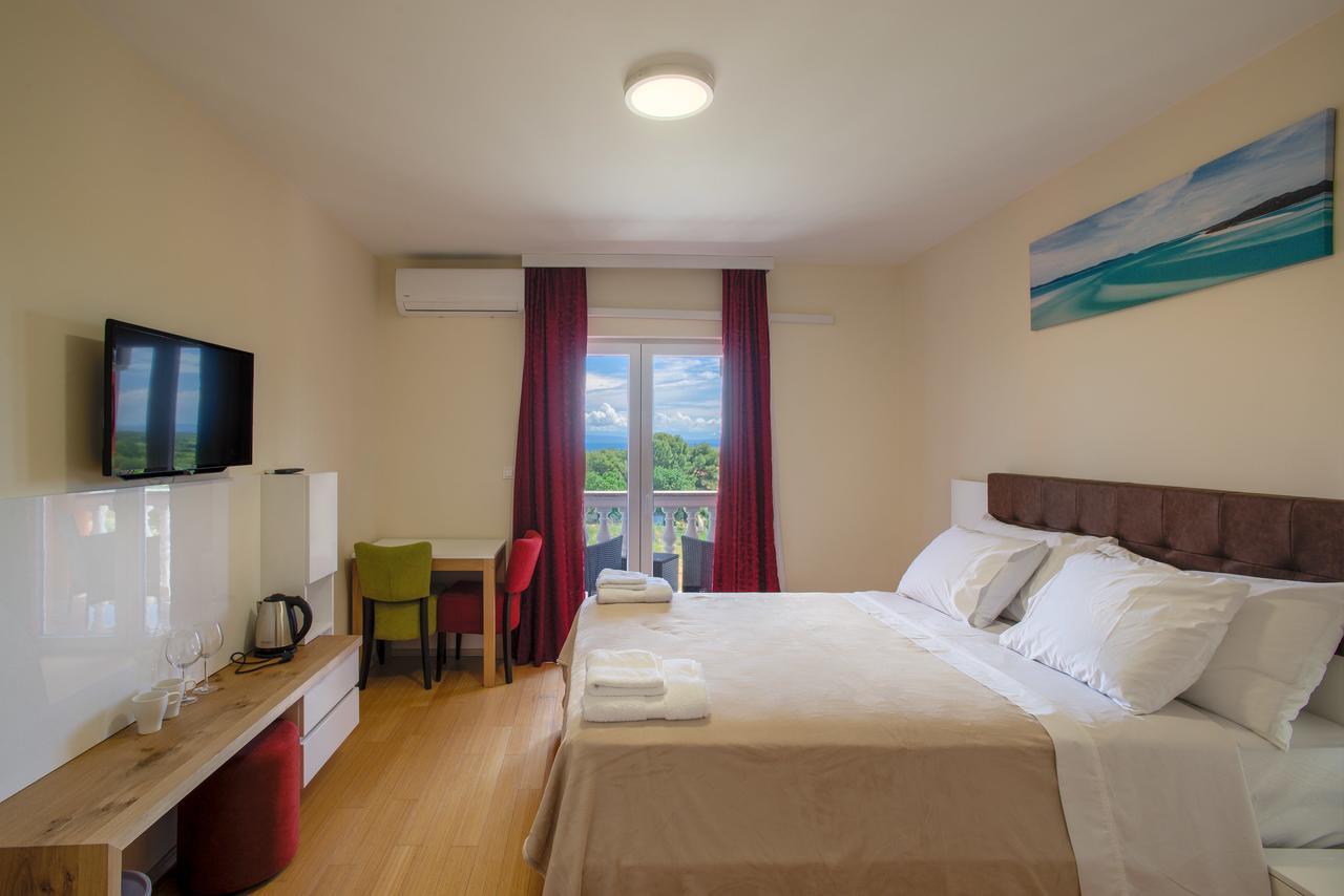 Hotel Livadic & Restaurant Ližnjan Eksteriør bilde