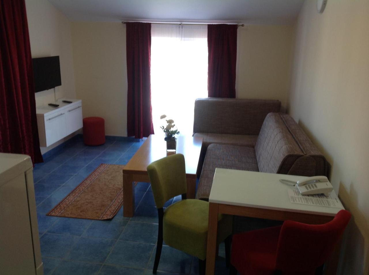 Hotel Livadic & Restaurant Ližnjan Eksteriør bilde