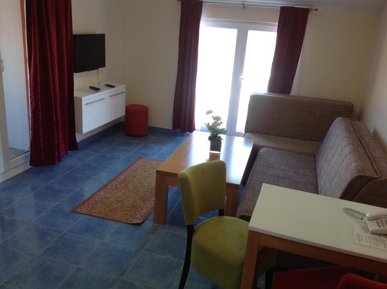 Hotel Livadic & Restaurant Ližnjan Eksteriør bilde