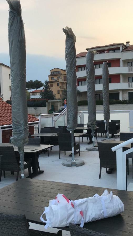 Hotel Livadic & Restaurant Ližnjan Eksteriør bilde