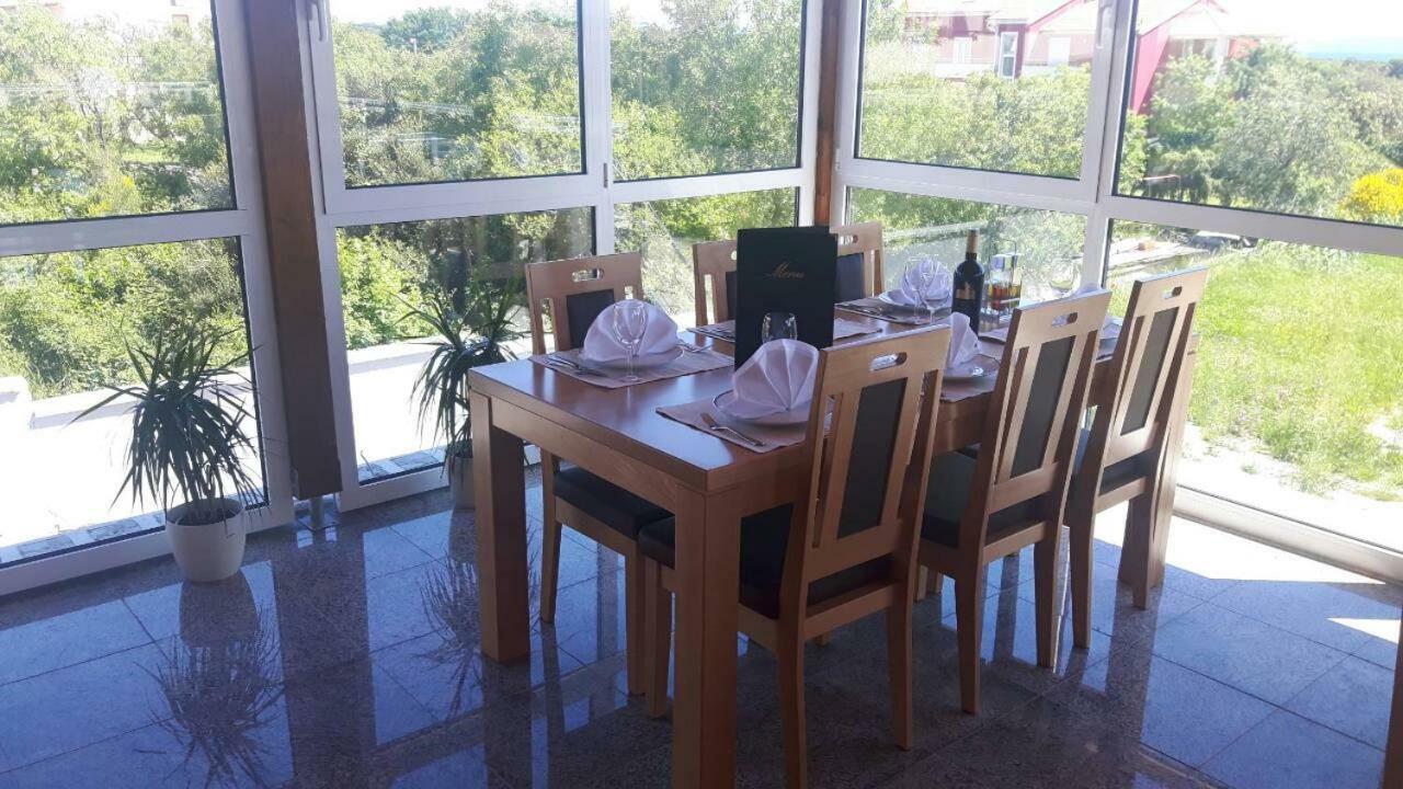 Hotel Livadic & Restaurant Ližnjan Eksteriør bilde